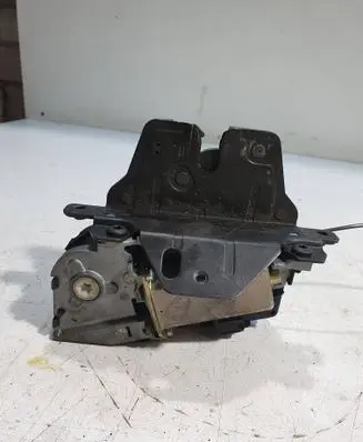 Tailgate/trunk/boot lock/catch/latch