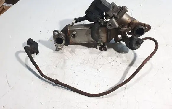 BMW 5 GT F07 EGR valve cooler 7805446 P9466011 300410
