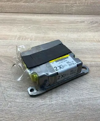 Toyota Avensis T250 Airbag control unit/module 8917005220 215955102