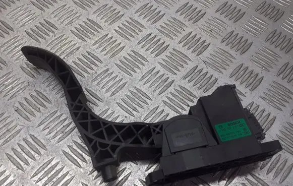 Volkswagen Polo IV 9N3 Accelerator pedal position sensor 6Q1721503E