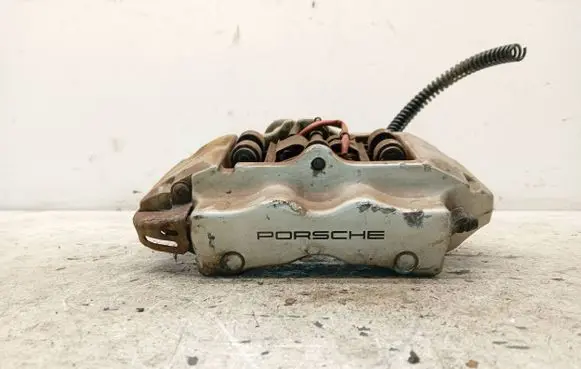 Porsche Cayenne (9PA) Rear brake caliper