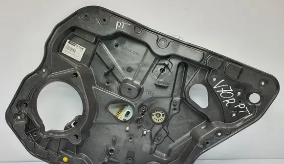 Volvo V70 Rear window lifting mechanism without motor 