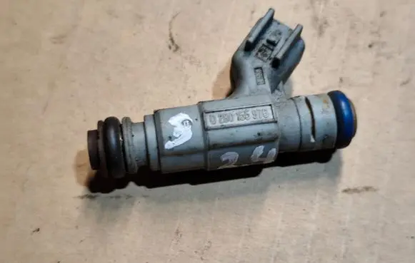 Chrysler Sebring (ST-22 - JR) Fuel injector 0280155976 04891345AA