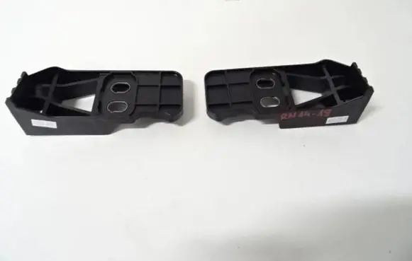 Peugeot 2008 II Front bumper mounting bracket 9828142380