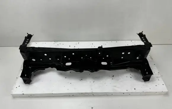 Toyota Yaris XP210 Front bodywork piece 