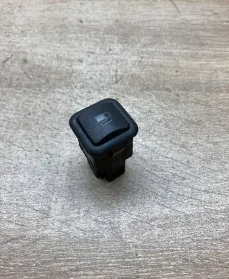 Volkswagen PASSAT B5 Fuel tank opening switch 3B0959833A