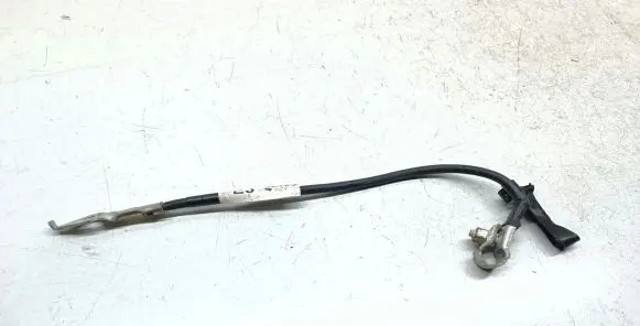 Toyota Prius (XW30) Negative earth cable (battery) E382123
