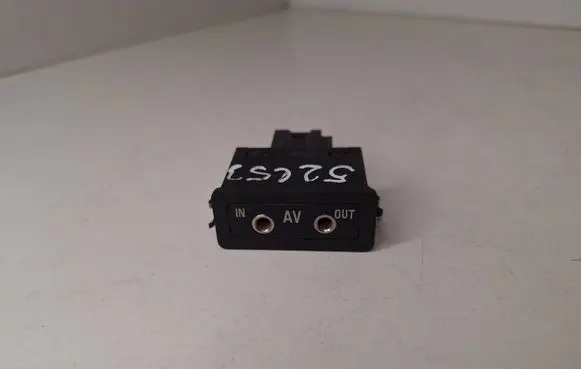 BMW X5 E53 AUX in-socket connector 03055505 8363346