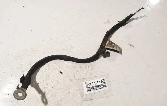 Hyundai i30 Positive cable (battery)