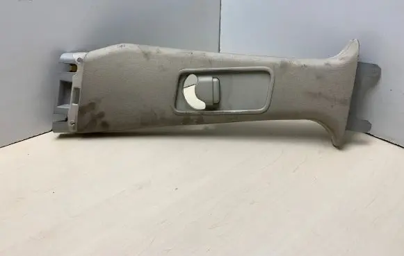 Land Rover Range Rover Sport L320 (B) pillar trim (top) 631240092 000000