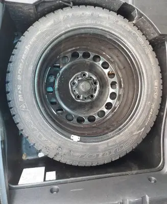 Volkswagen PASSAT B7 R16 spare wheel AGL4