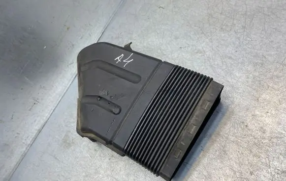Audi A4 S4 B6 8E 8H Intercooler hose/pipe 8E0129617