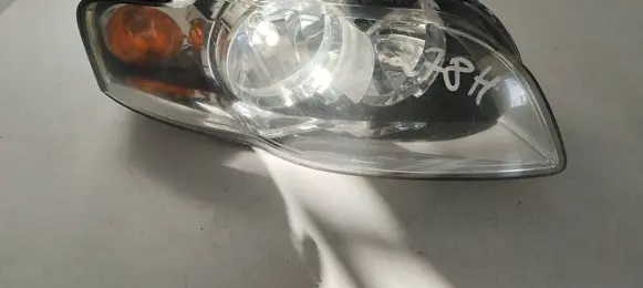 Audi A4 S4 B7 8E 8H Headlight/headlamp 8E0941004AK 0301219602