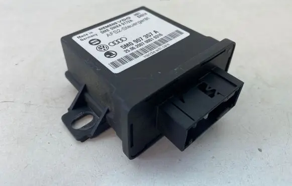 Volkswagen PASSAT B6 Light module LCM 5M0907357A 5WK49172A