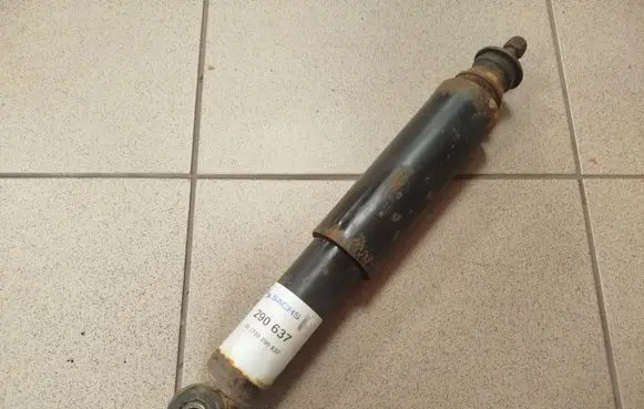 Nissan Terrano Front shock absorber/damper 290637 301700290637