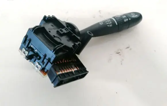 Hyundai Accent Wiper control stalk 75733a