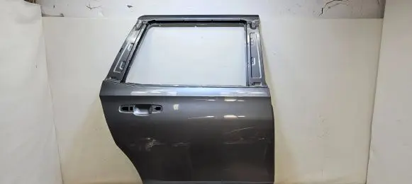 Chevrolet Tahoe Rear door