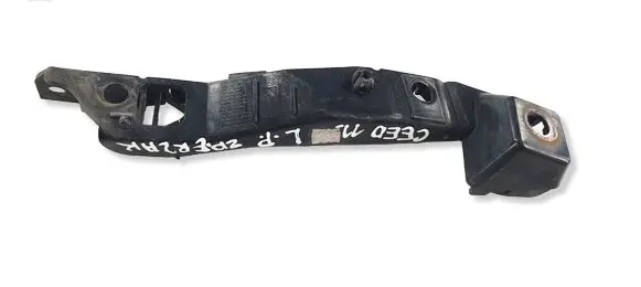 KIA Ceed Front bumper mounting bracket 