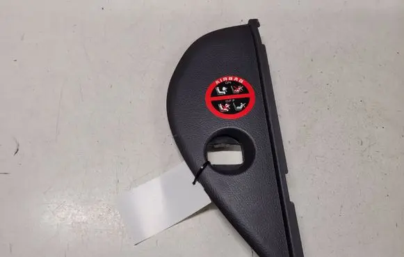 Hyundai Santa Fe Dashboard side end trim 847732B000