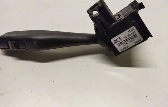 Volkswagen PASSAT B7 Wiper control stalk 1K0953519A 01203506