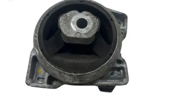 Mercedes-Benz A W169 Engine mount bracket A1692401218
