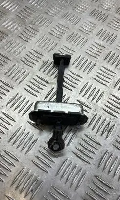 KIA Ceed Front door check strap stopper