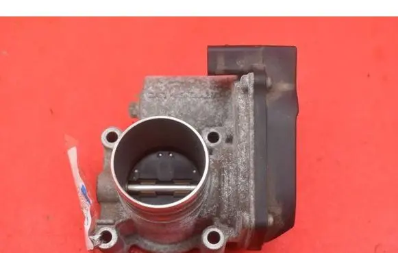 Volkswagen Polo IV 9N3 Throttle body valve 03D133062E