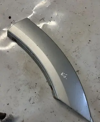 Mitsubishi Montero Rear arch trim MR478749