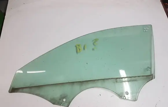 Audi A3 S3 8V Front door window glass four-door 