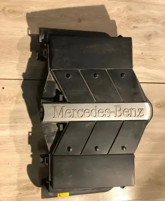 Mercedes-Benz E W211 Engine cover (trim) A1120940004 1120940004