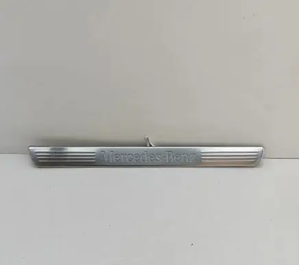 Mercedes-Benz GLE W167 Front sill trim cover A1676861300 A1676800104