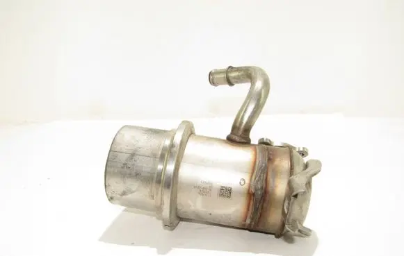 Volkswagen Caddy EGR valve cooler 04L131512AJ