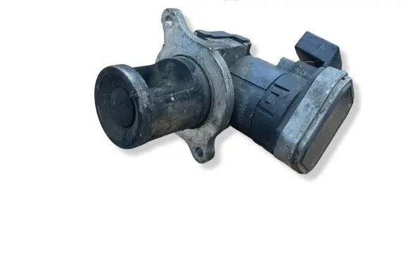 Mercedes-Benz E W211 EGR valve 00005320C2