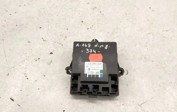 Mercedes-Benz A W169 Door control unit/module A1698207426 1698207426