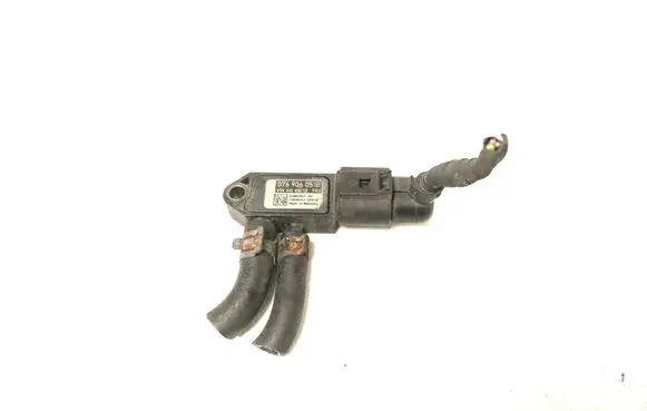 Volkswagen Tiguan Exhaust gas pressure sensor 076906051B
