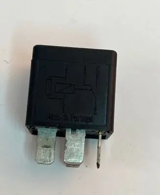 Ford Mondeo Mk III Other relay F0AB14B192AA 40A20A