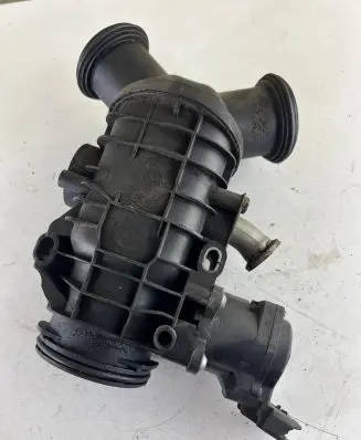 Jaguar XF X250 EGR valve 215979142 2900313949