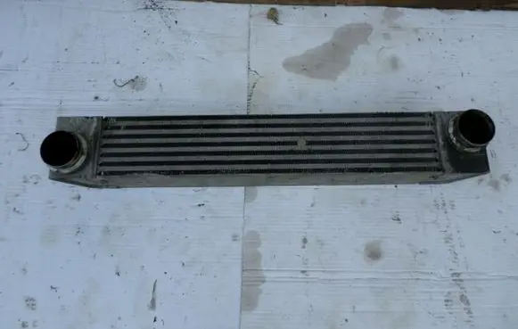 BMW 5 E60 E61 Intercooler radiator 7787446