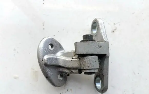 Volvo V50 Rear door lower hinge 30661440