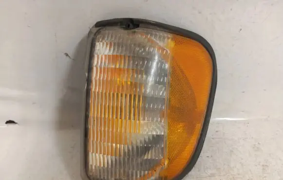 Ford Econoline Front indicator light