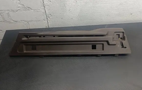 Opel Insignia A Parcel shelf load cover mount bracket 13222411