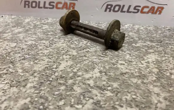 Land Rover Freelander 2 - LR2 Rear suspension camber bolt 