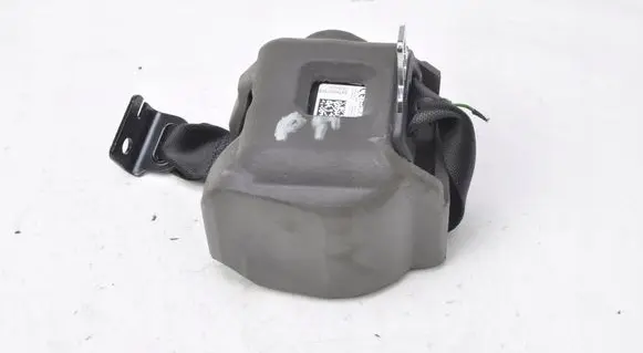 BMW 1 F40 Rear seatbelt