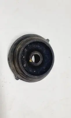 Radiator mount bracket