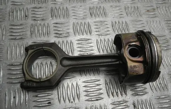 BMW 3 E90 E91 Piston with connecting rod 8497B