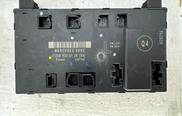 Mercedes-Benz CLK A209 C209 Seat control module 2098200126 356798