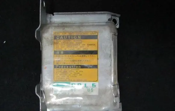 Subaru Legacy Airbag control unit/module 98221ae01a 152300-3061