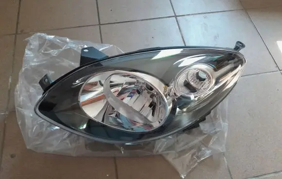 Renault Twingo II Headlights/headlamps set 