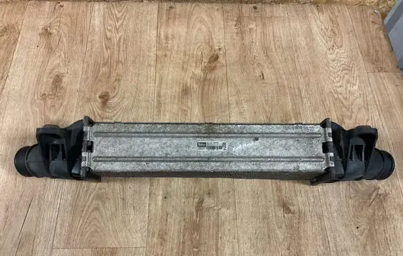 Ford Mondeo Mk III Intercooler radiator 1S7Q9L440 868963A
