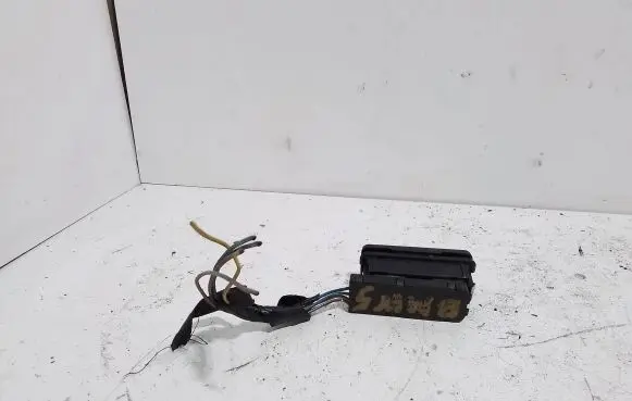 BMW 5 E39 Hazard light switch 1378128 927488